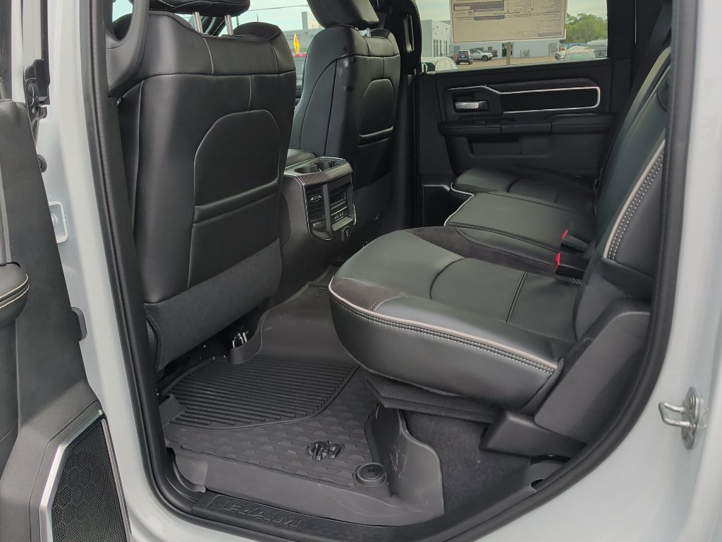 New 2027 RAM 2500 Laramie AWD/4WD image 37