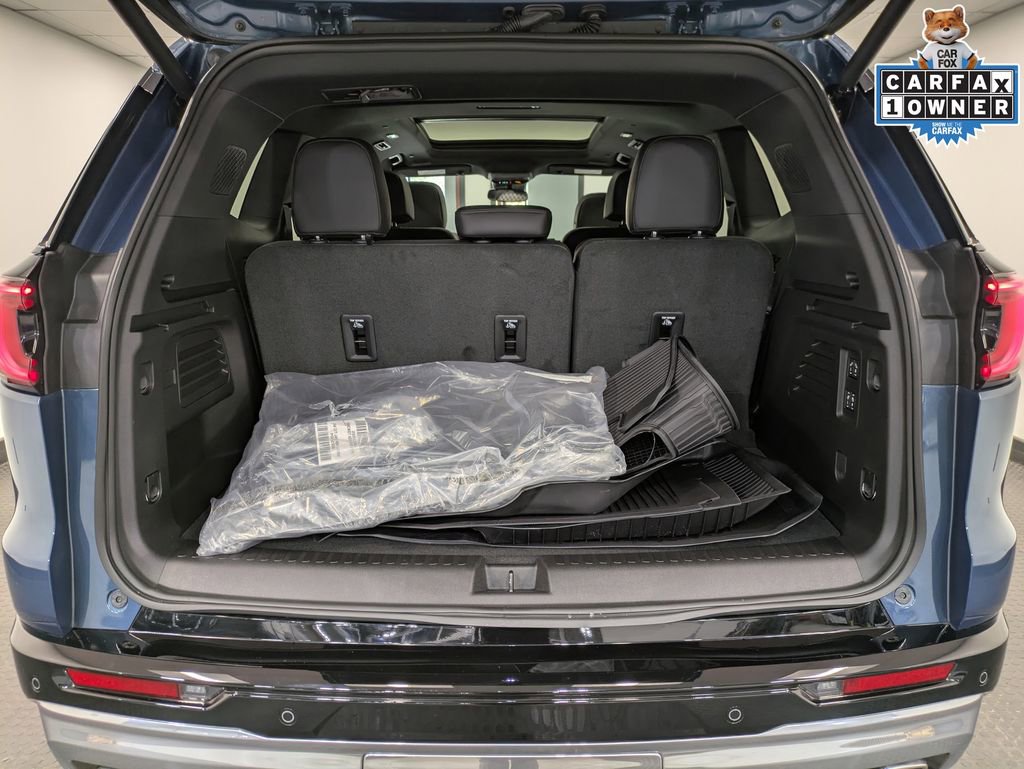 Used 2025 GMC Acadia Denali w/ LPO, Floor Liner Package image 24