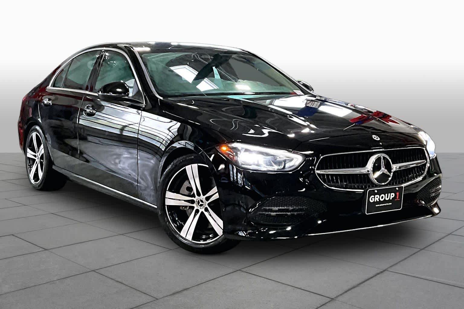Used 2022 Mercedes-Benz C 300 4MATIC Sedan image 3