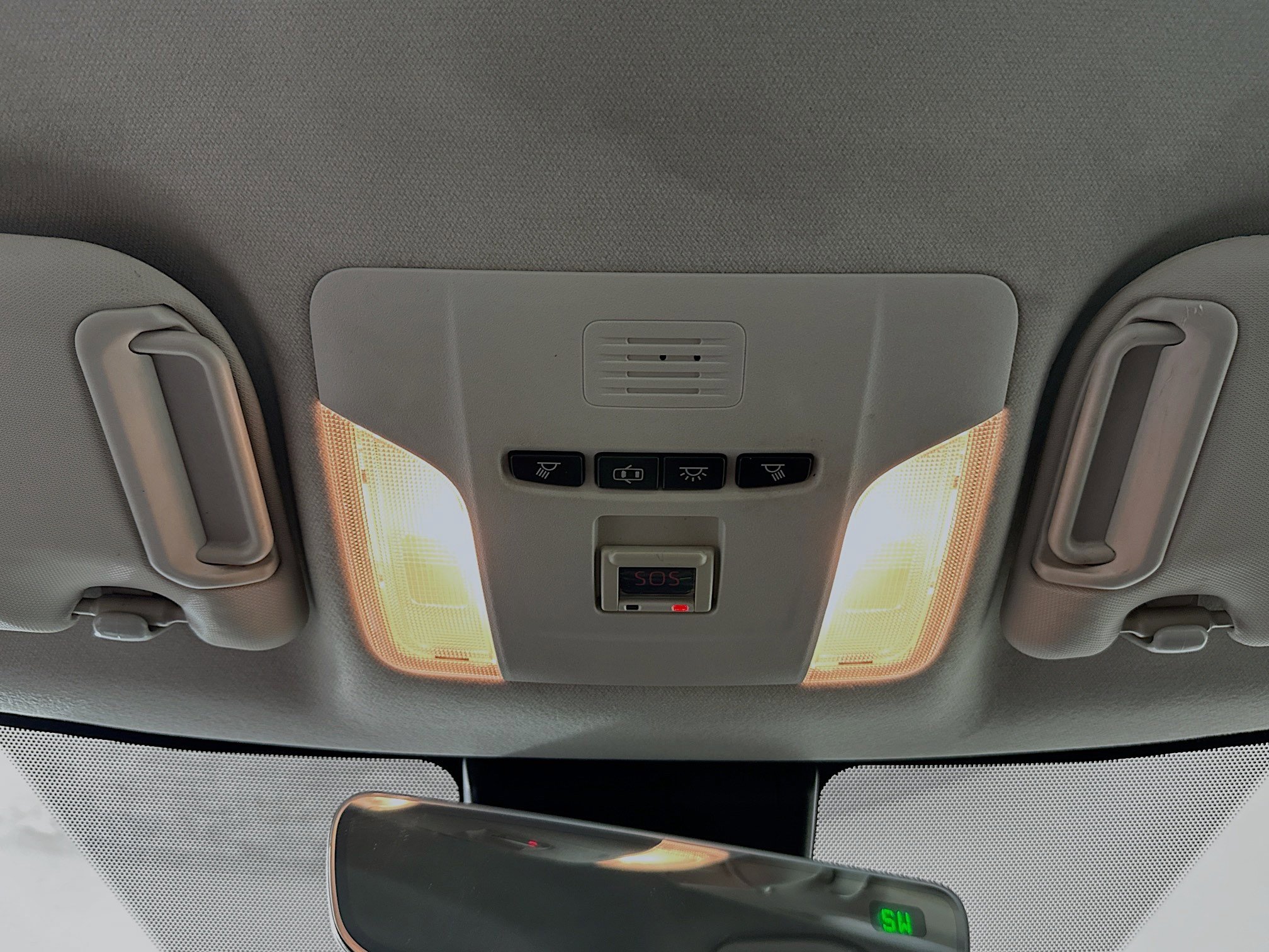 Used 2020 Toyota Corolla LE image 18