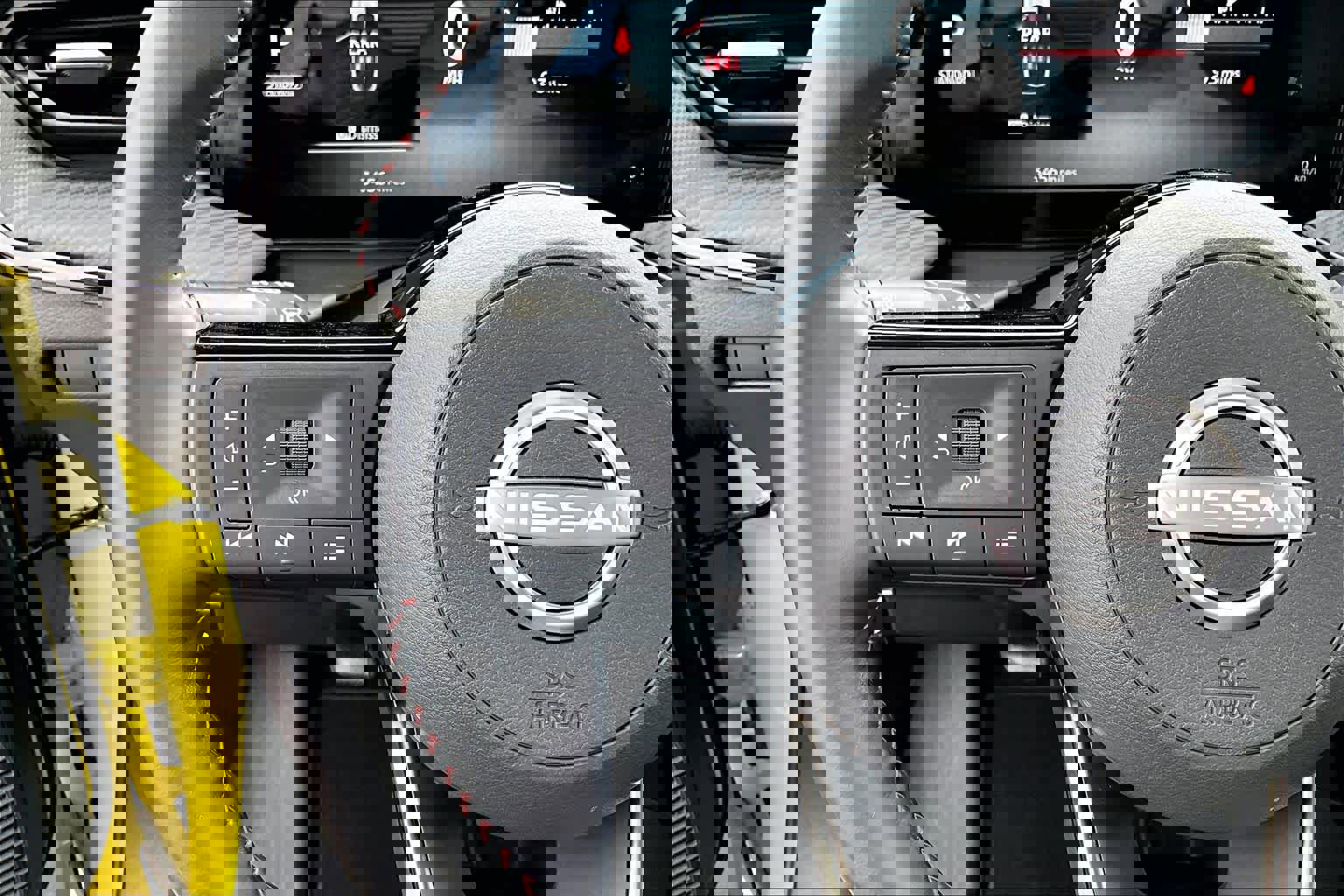 Used 2025 Nissan Kicks SR w/ Illumination Package image 23