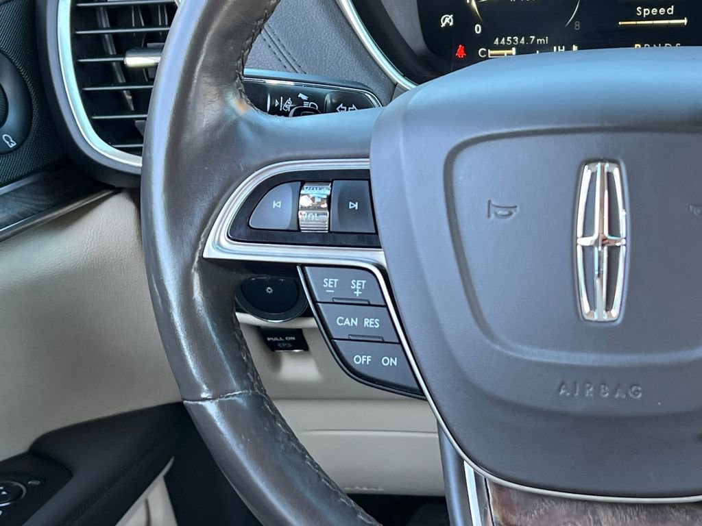 Used 2020 Lincoln Nautilus Reserve image 18