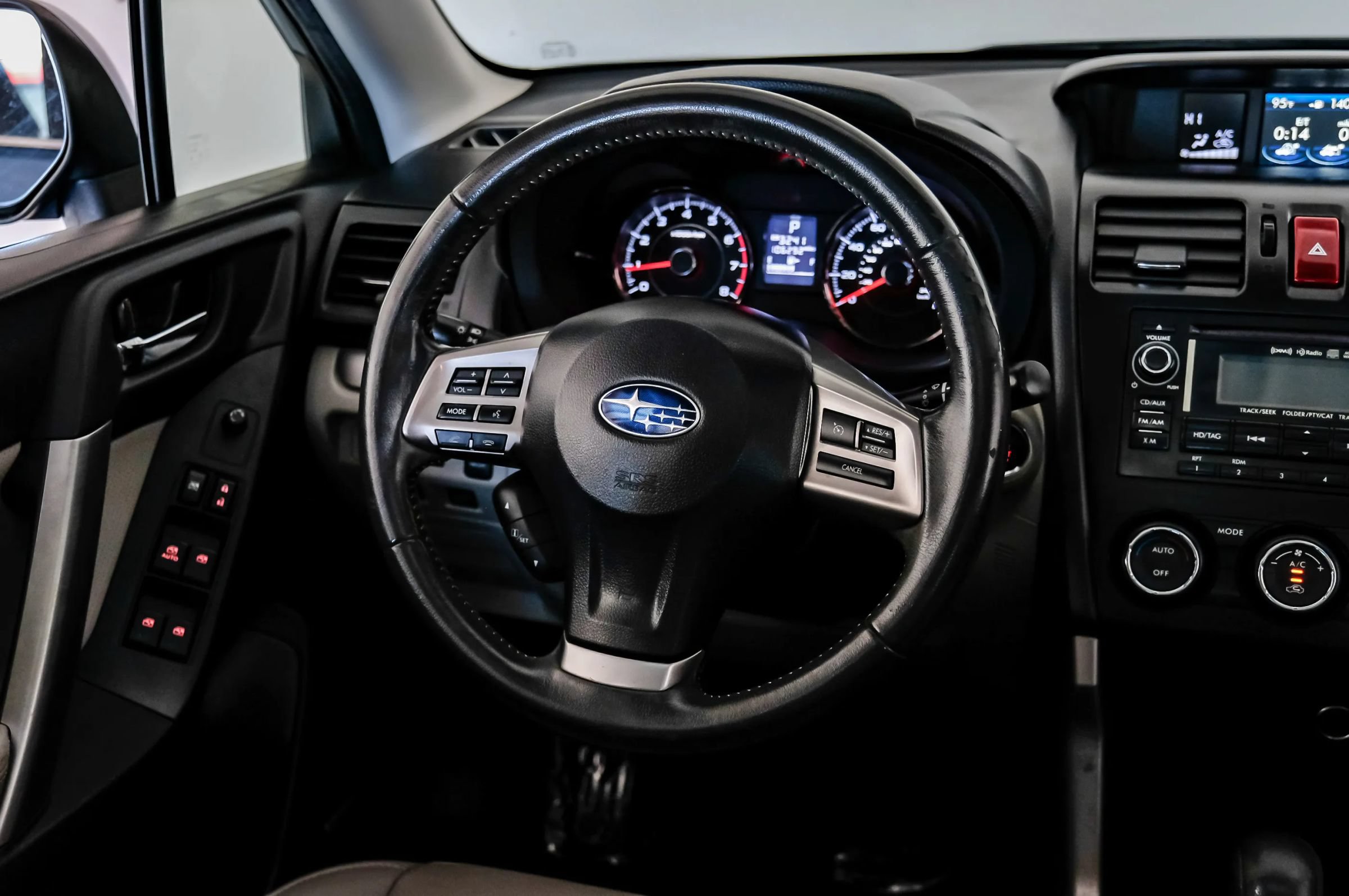 Used 2015 Subaru Forester 2.5i Touring AWD/4WD image 16