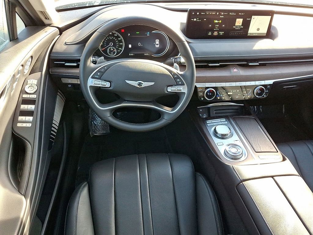 Used 2024 Genesis G80 image 21