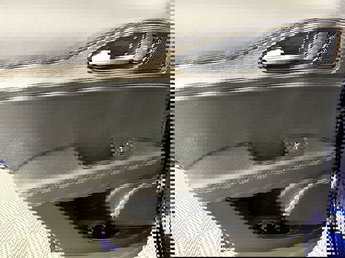 Used 2021 Alfa Romeo Stelvio Ti w/ Premium Package image 38