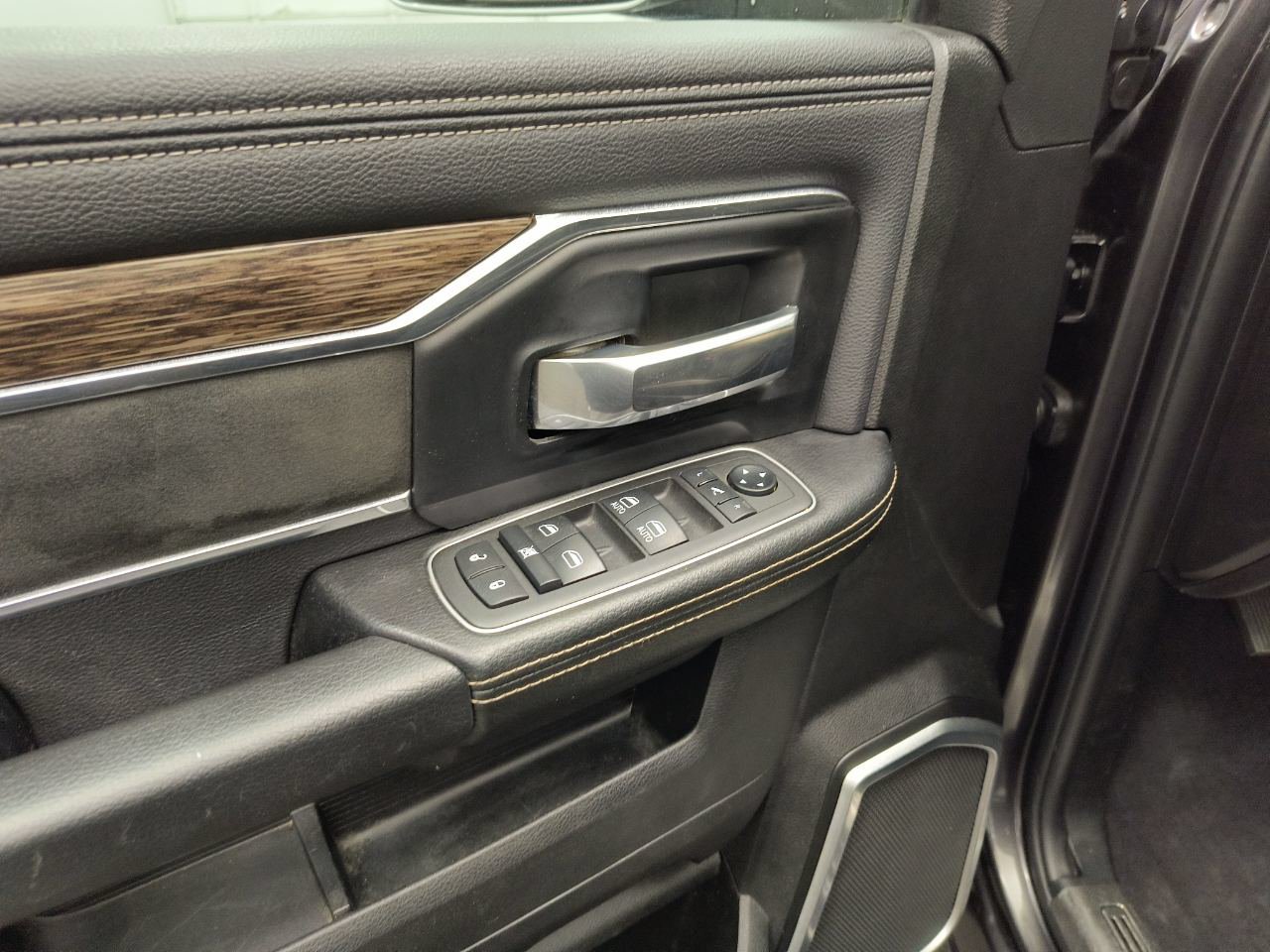 Used 2021 RAM 3500 Laramie w/ Body Color Bumper Group AWD/4WD image 15