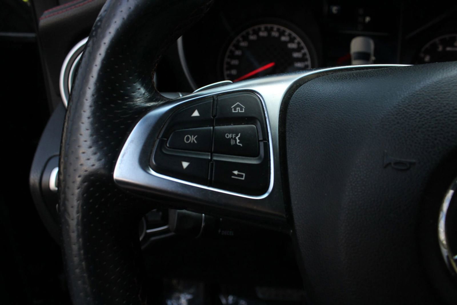 Used 2019 Mercedes-Benz GLC 43 AMG 4MATIC image 32