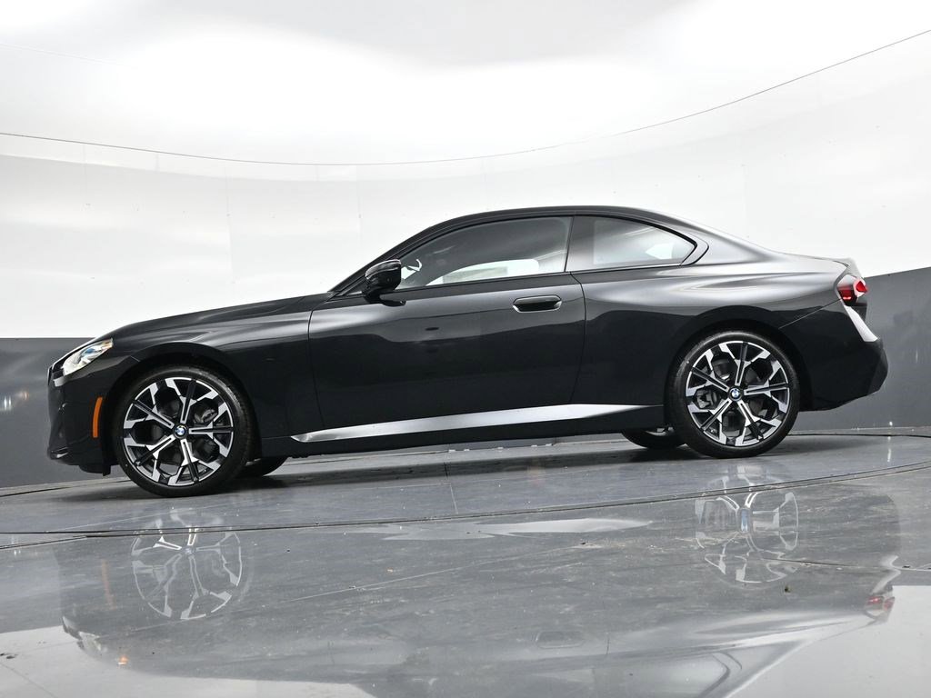 Used 2025 BMW 230i xDrive Coupe w/ Premium Package AWD/4WD image 29