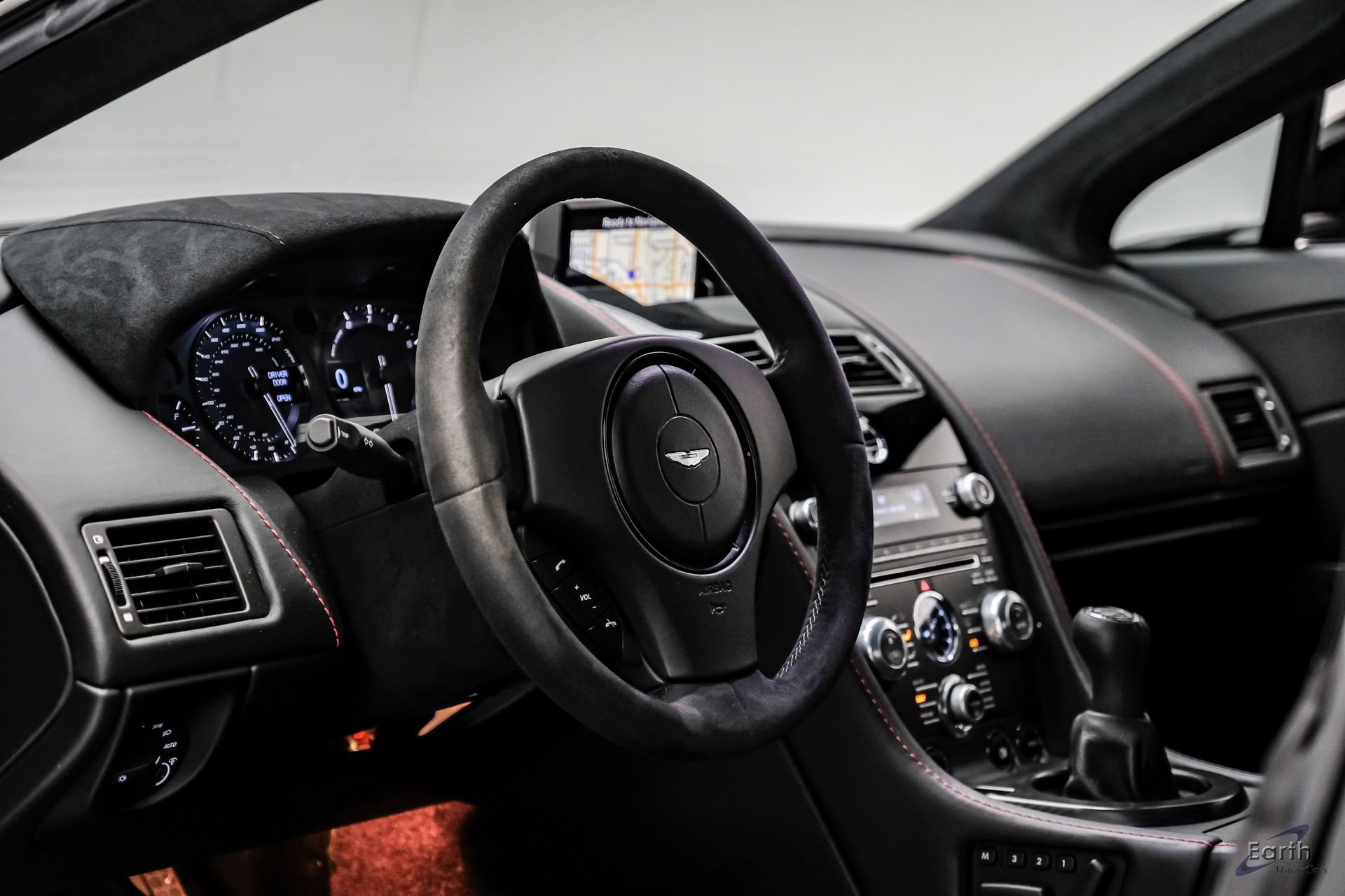 Used 2015 Aston Martin V8 Vantage GT RWD image 47