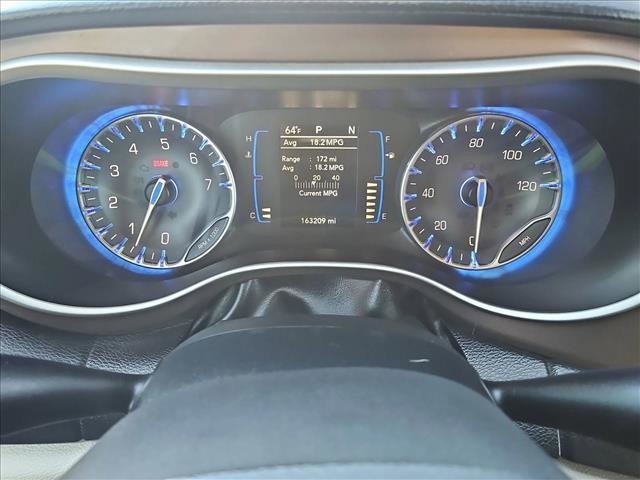 Used 2018 Chrysler Pacifica Touring Plus w/ Tire & Wheel Group image 11