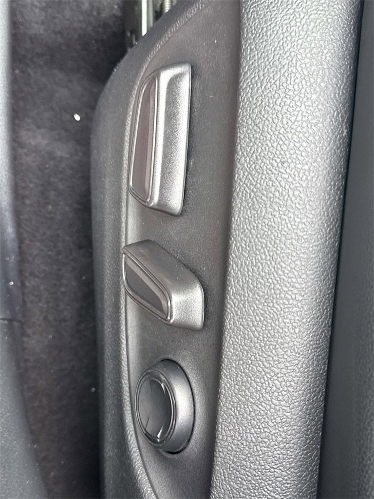 Certified 2021 Toyota Highlander XSE image 27