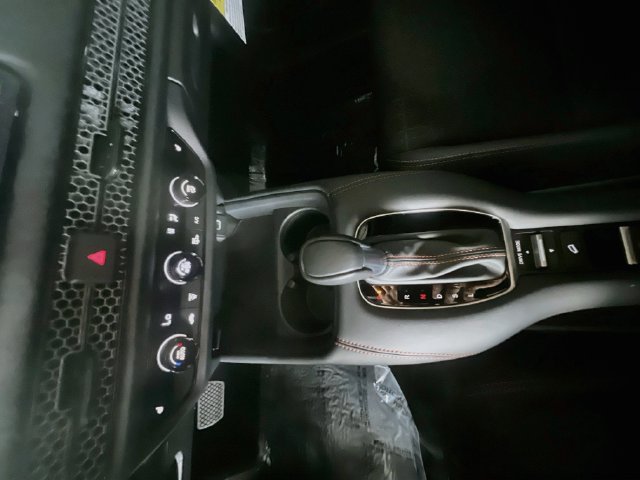 Certified 2025 Honda HR-V Sport image 25