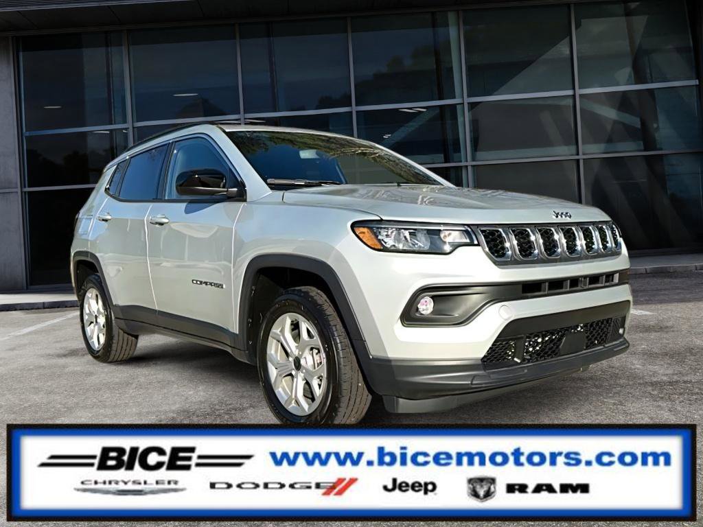New 2025 Jeep Compass Latitude