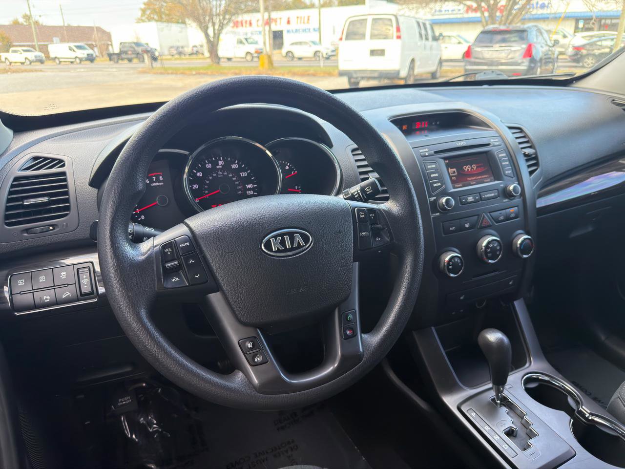 Used 2013 Kia Sorento LX w/ Convenience Pkg image 12