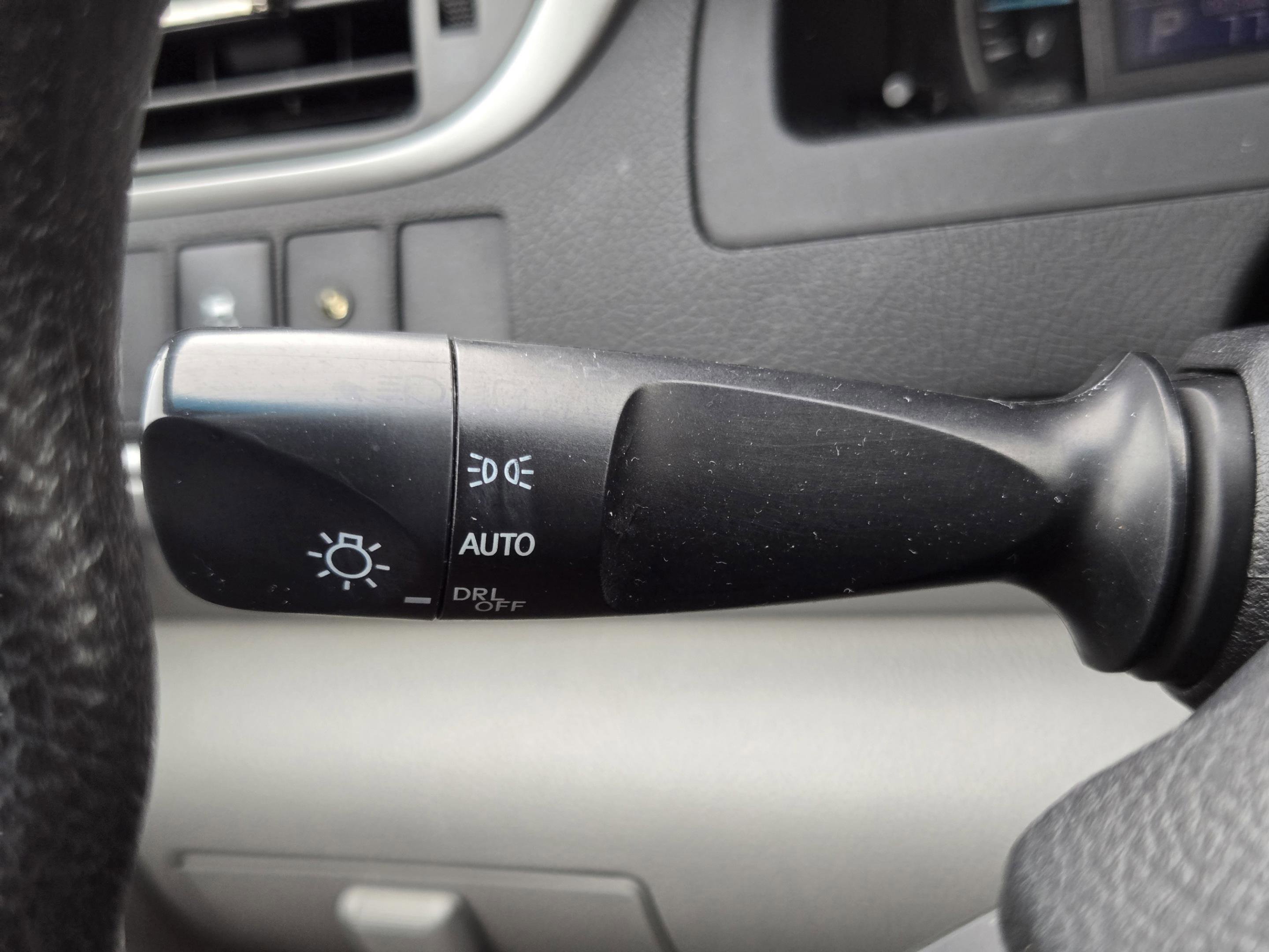 Used 2014 Toyota Camry LE FWD image 19
