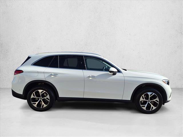 Certified 2025 Mercedes-Benz GLC 350e 4MATIC image 4