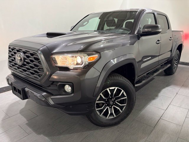 Used 2020 Toyota Tacoma TRD Sport w/ Technology Package AWD/4WD image 1