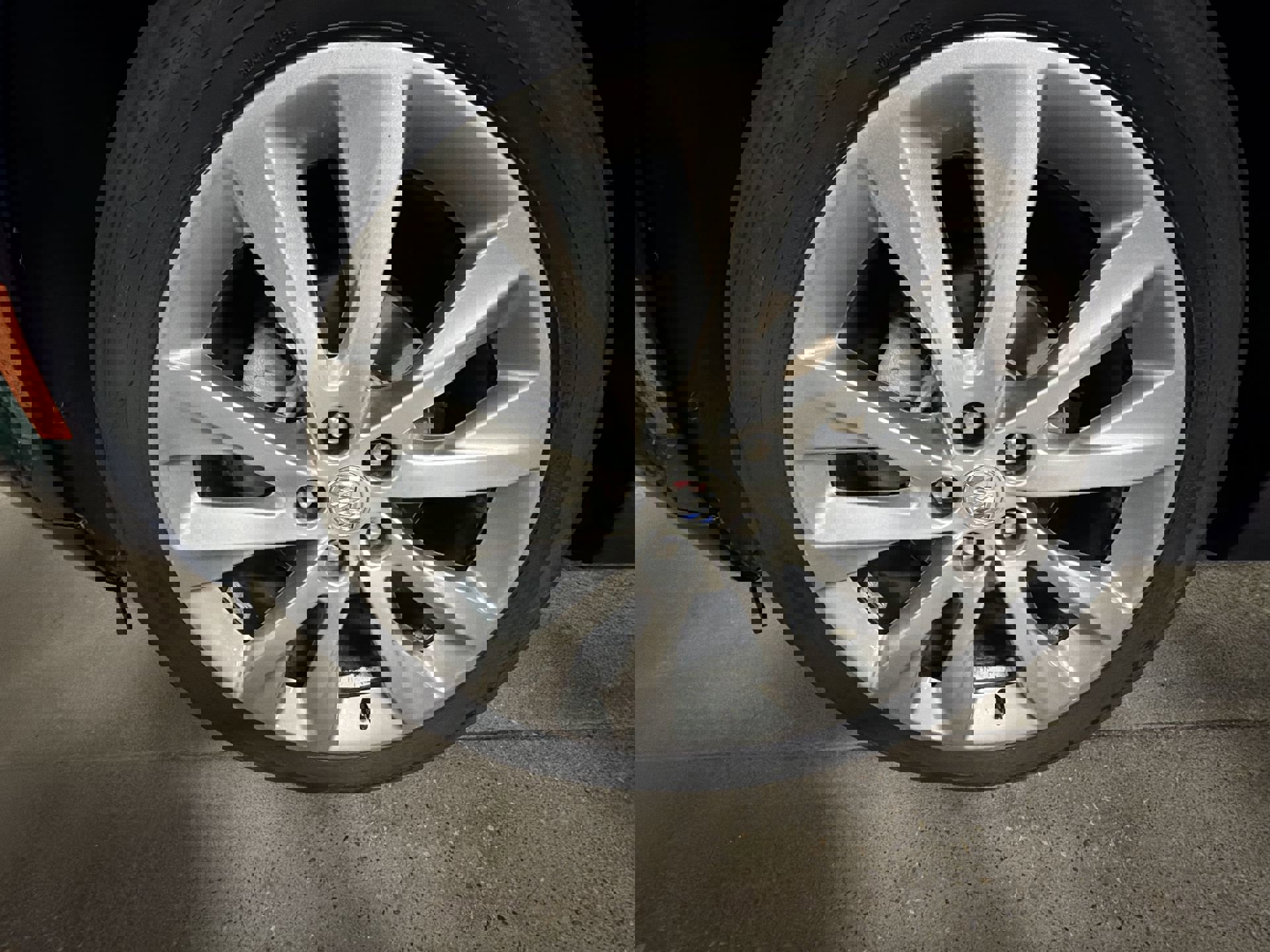 Used 2023 Buick Envision Avenir image 33