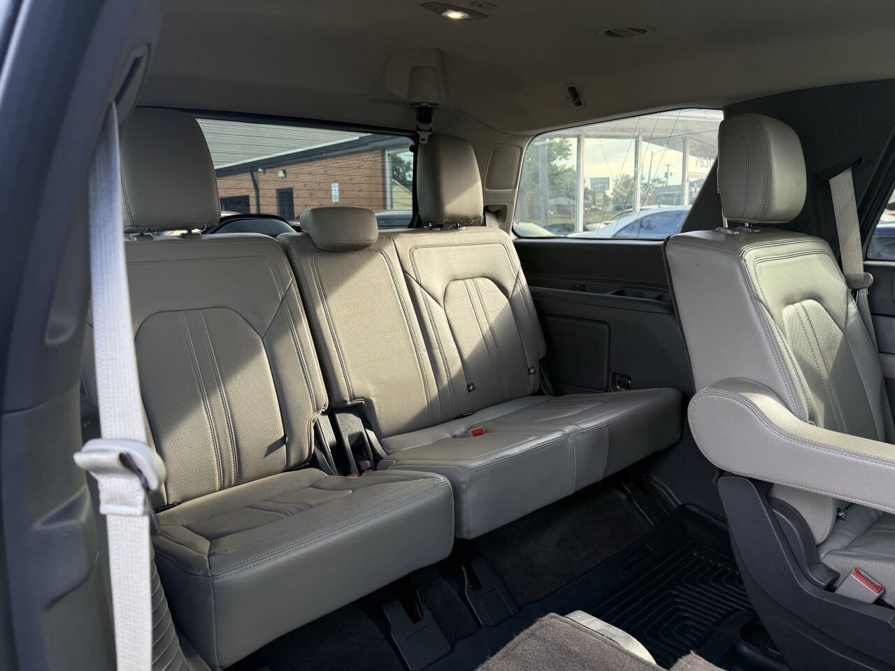 Used 2020 Ford Expedition Limited w/ Equipment Group 302A AWD/4WD image 13