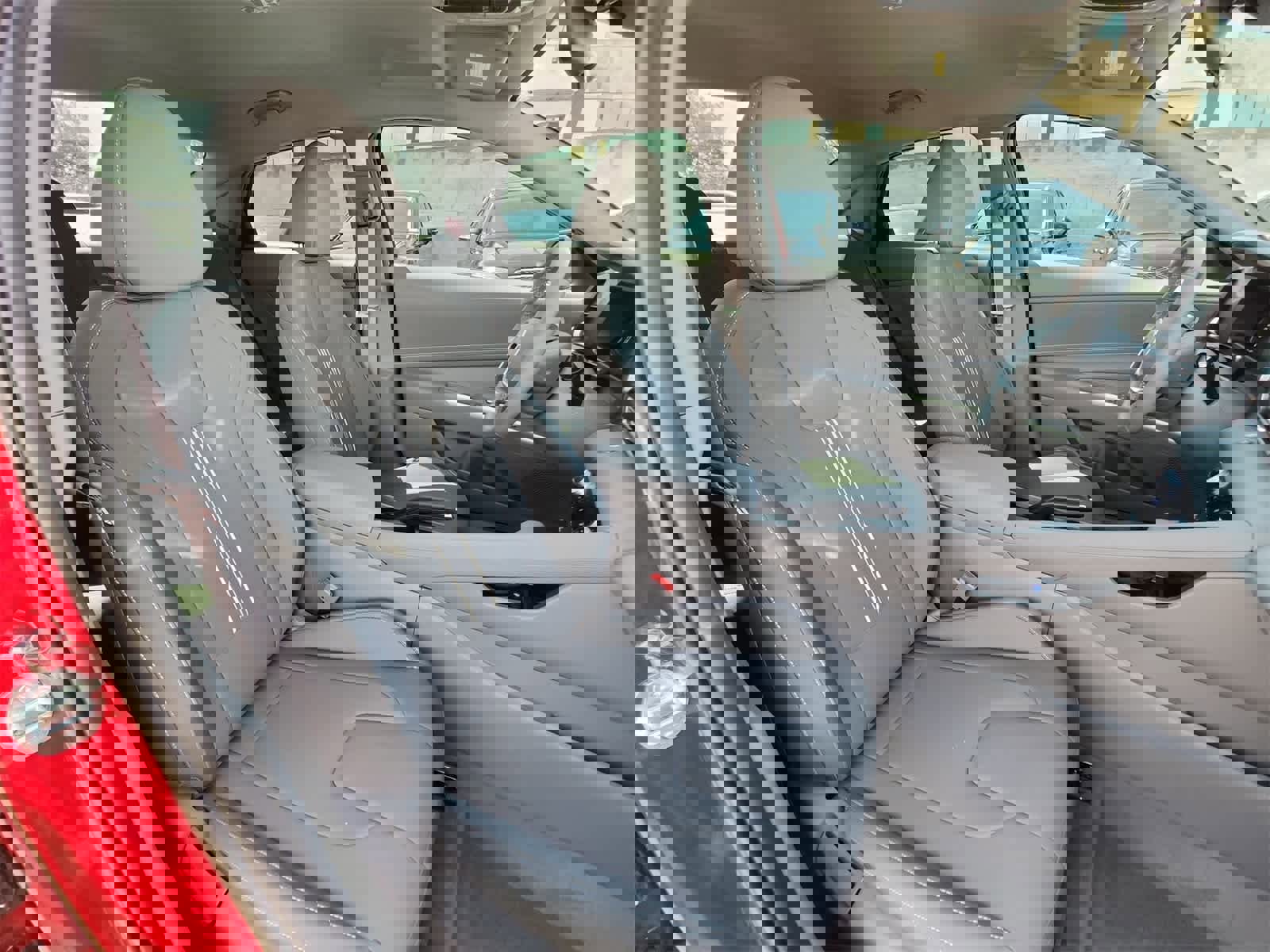 Used 2025 Hyundai Elantra Sport image 18