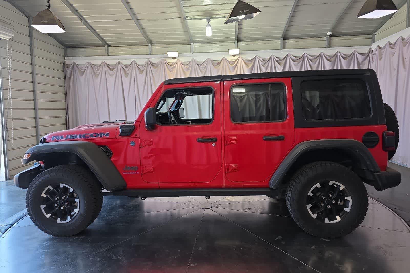 Used 2024 Jeep Wrangler Unlimited Rubicon 4xe AWD/4WD image 6