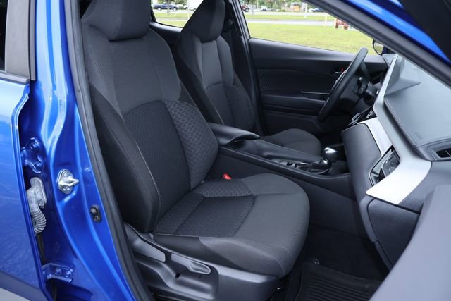 Used 2020 Toyota C-HR LE image 21