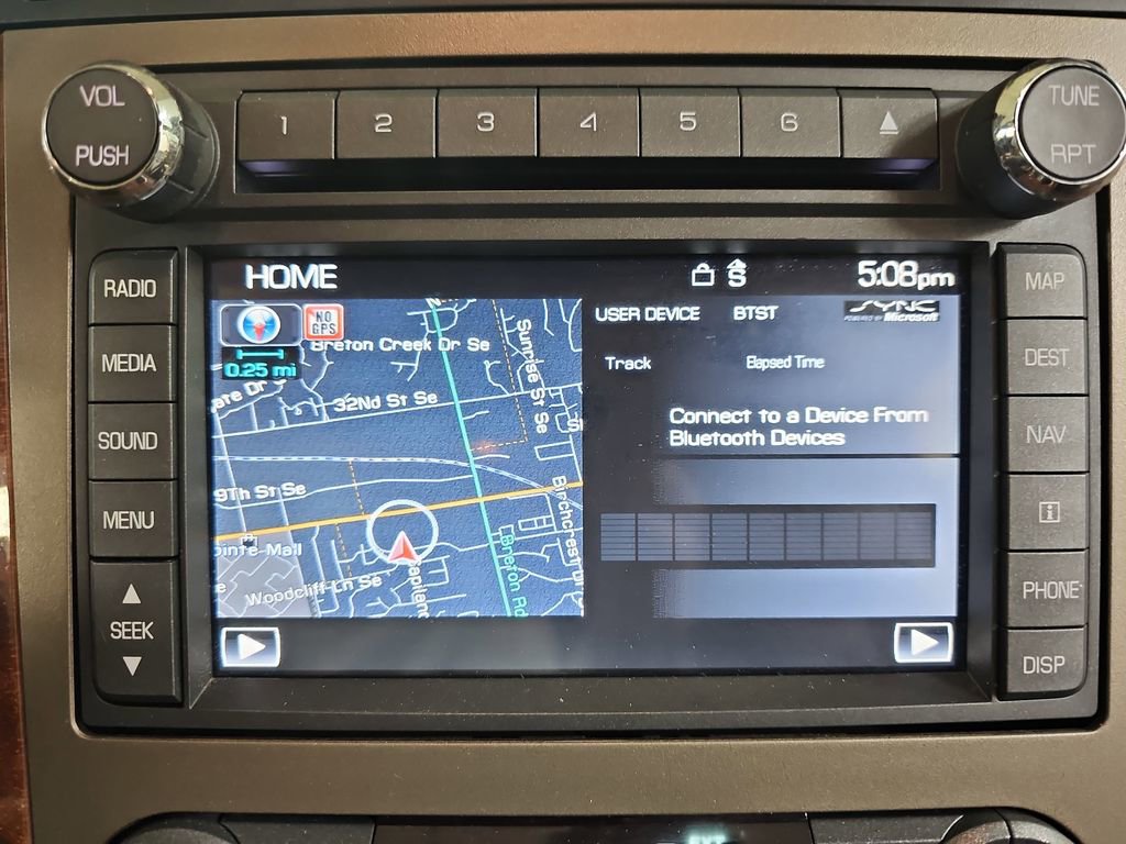 Used 2011 Lincoln Navigator L 4WD image 29