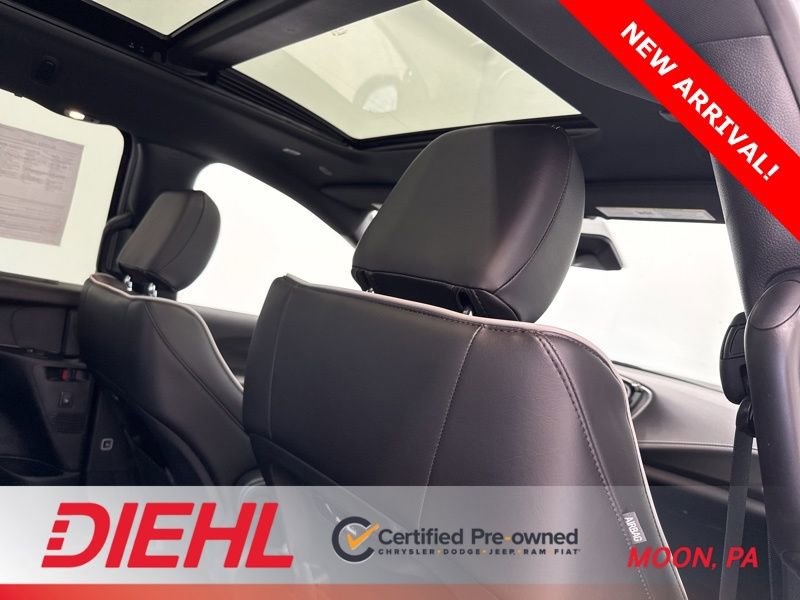 Used 2026 Chrysler Pacifica Limited w/ S Appearance Package image 14