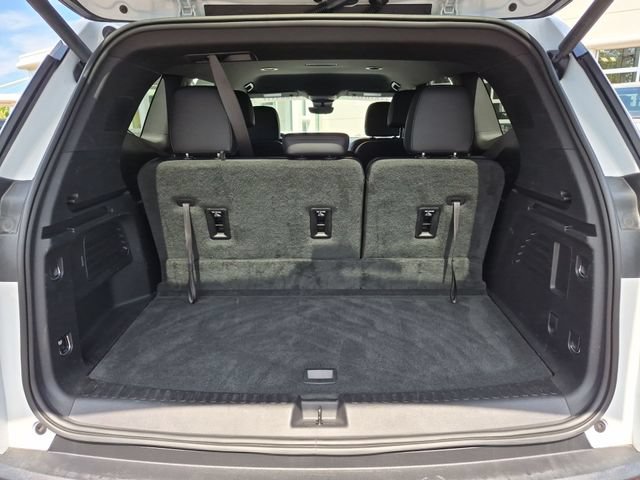 Used 2026 GMC Acadia Elevation w/ Elevation Premium Package FWD image 28