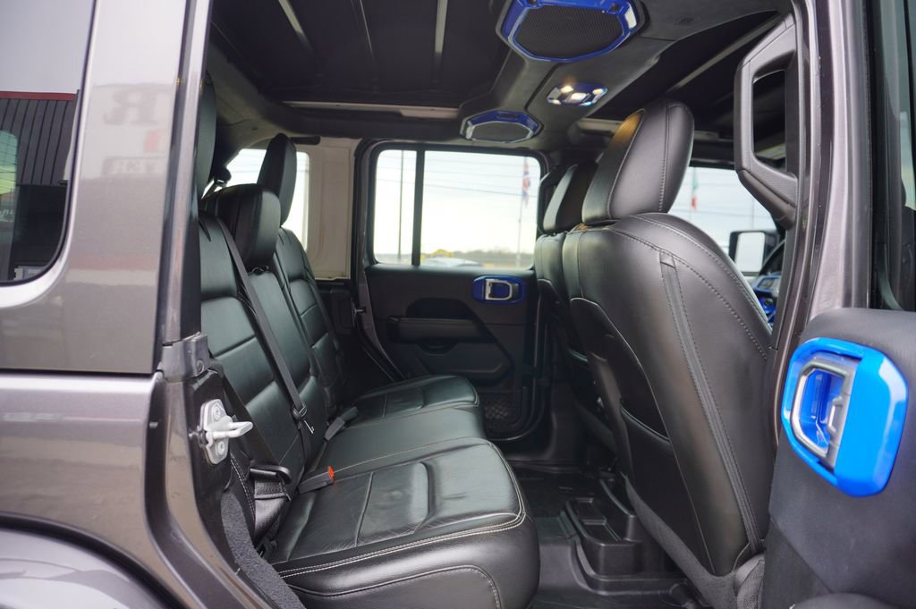 Used 2018 Jeep Wrangler Unlimited Sahara image 27