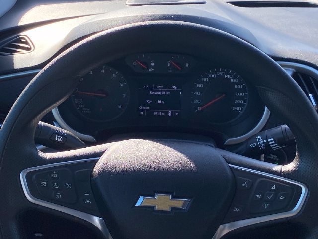 Used 2023 Chevrolet Malibu LT FWD image 9