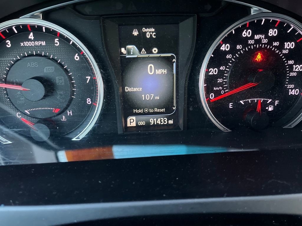 Certified 2017 Toyota Camry SE image 2