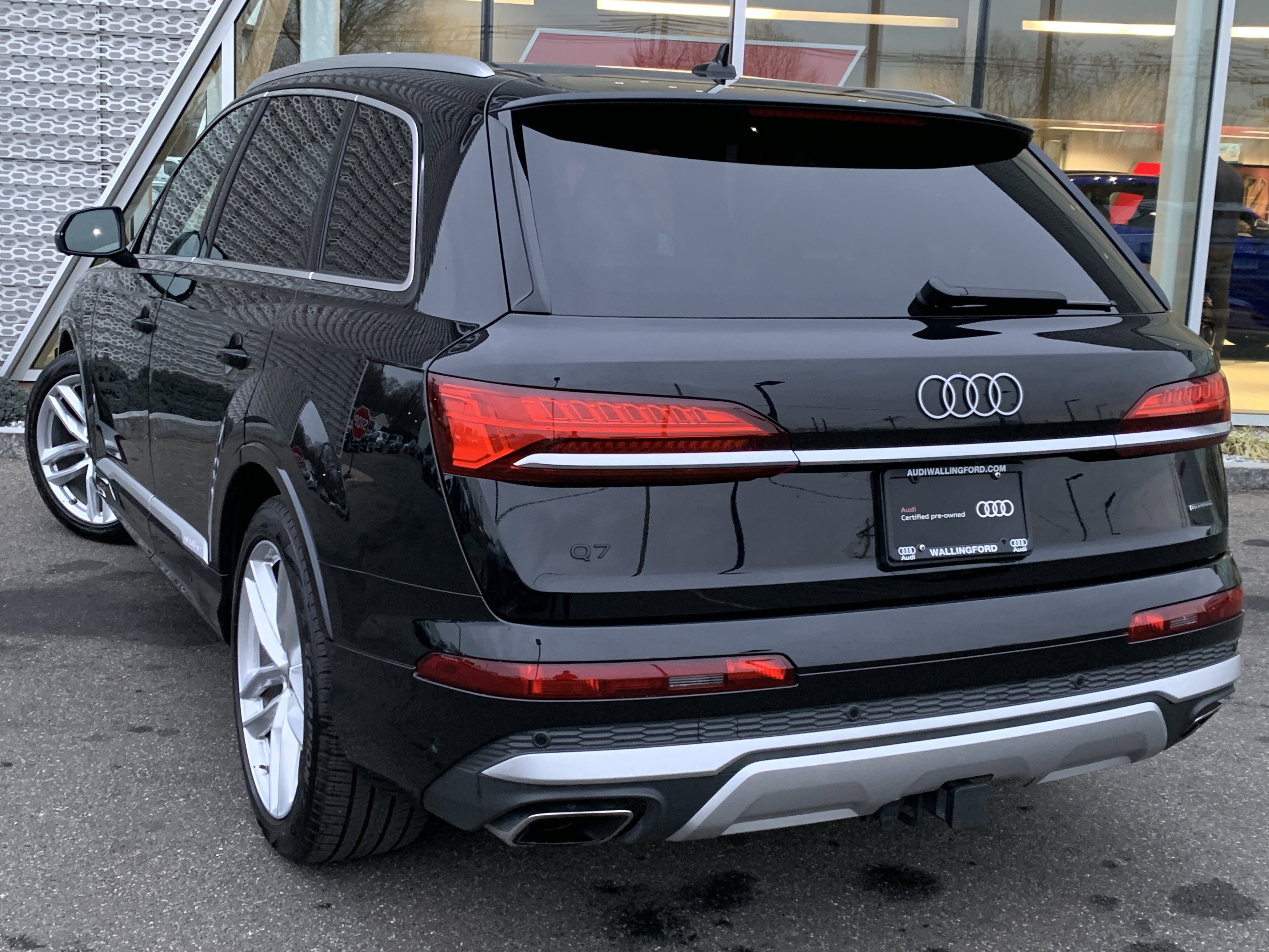 Certified 2025 Audi Q7 3.0T Prestige w/ Prestige Package image 3