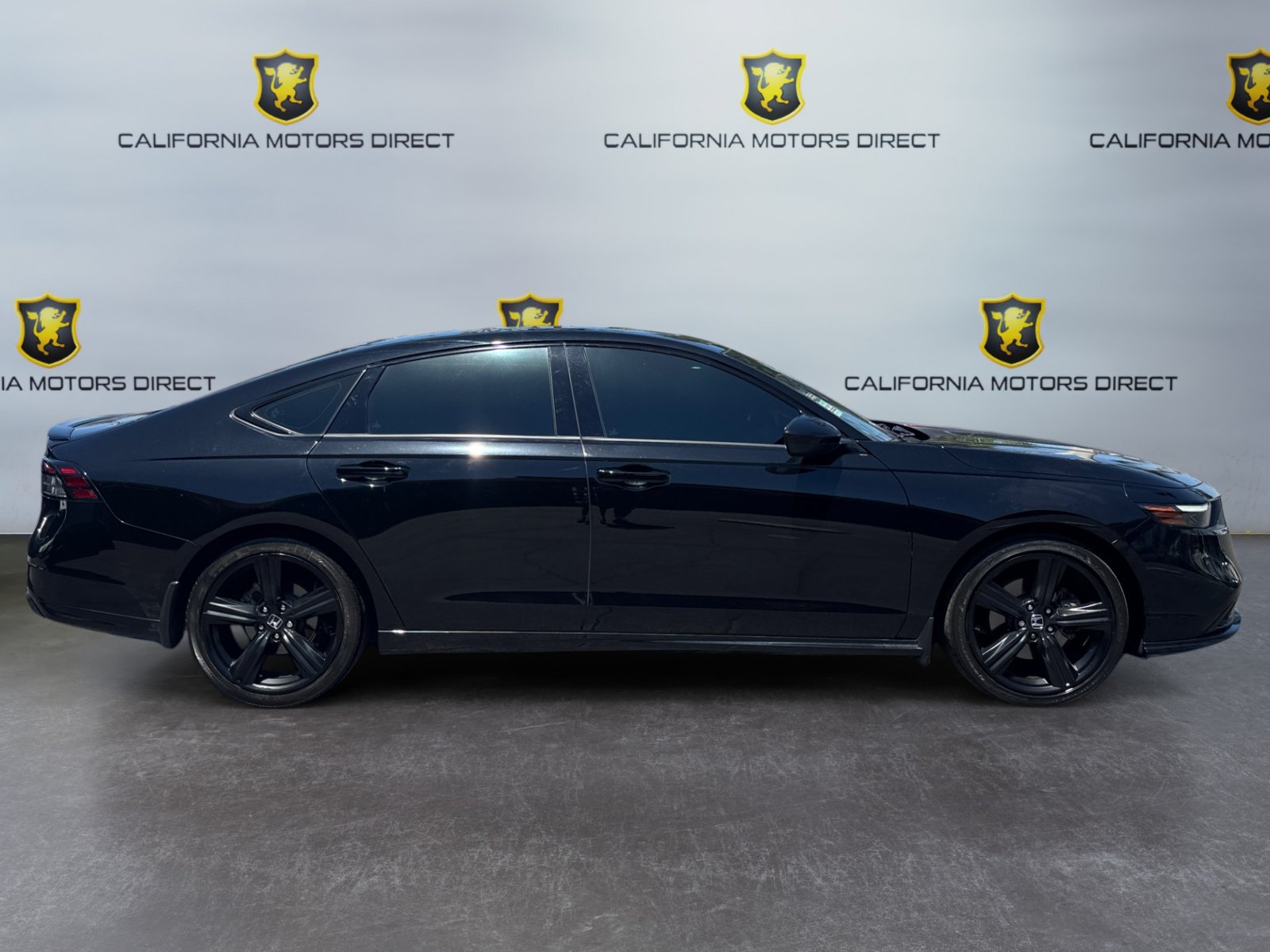 Used 2024 Honda Accord Sport image 6