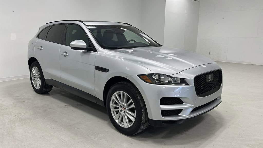 Used 2019 Jaguar F-PACE Premium image 8