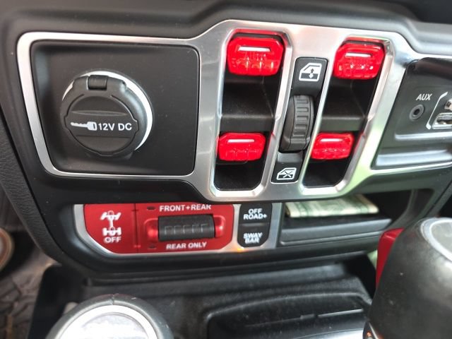 Used 2021 Jeep Wrangler Unlimited Rubicon AWD/4WD image 18