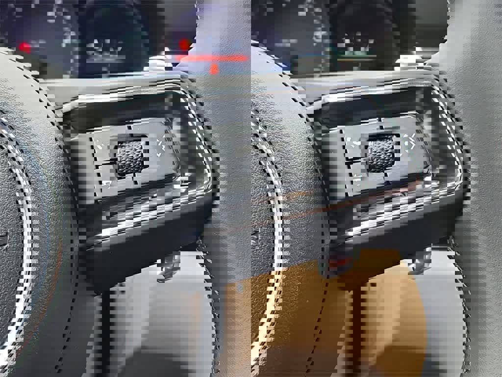 New 2026 Porsche Macan image 23