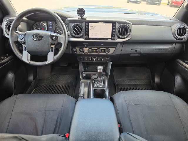Used 2020 Toyota Tacoma TRD Sport AWD/4WD image 9