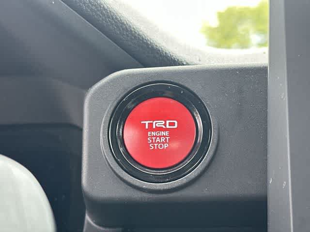 Used 2025 Toyota Tacoma TRD Sport AWD/4WD image 10