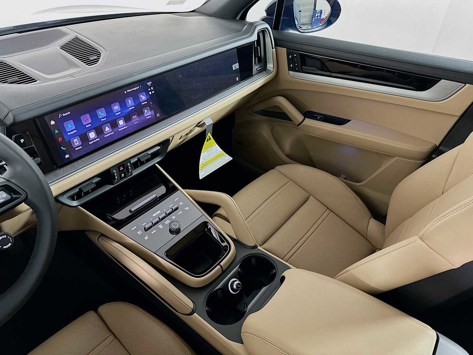 New 2026 Porsche Cayenne image 24