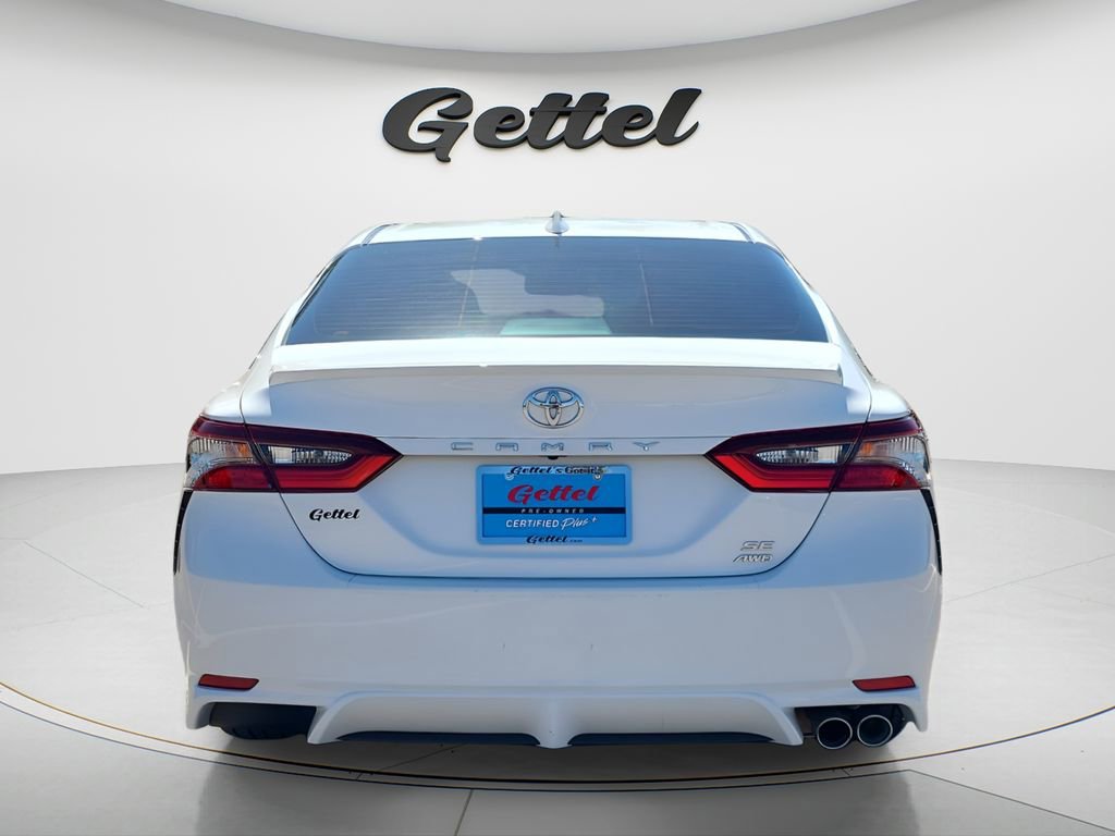 Certified 2022 Toyota Camry SE w/ Cold Weather Package AWD/4WD image 6