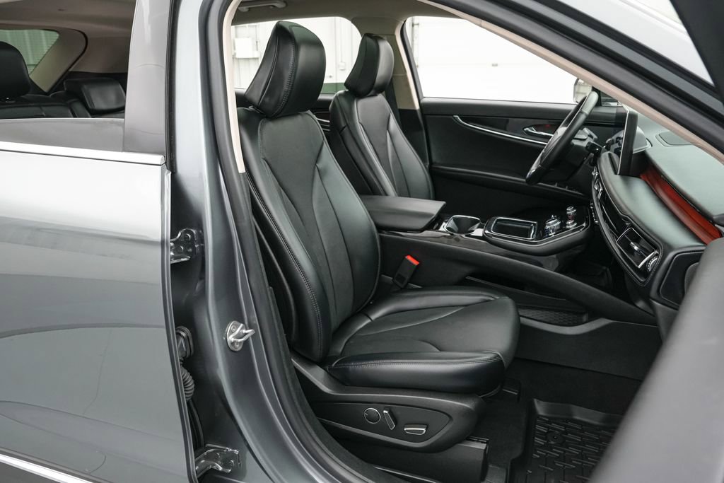 Used 2023 Lincoln Nautilus Reserve image 23