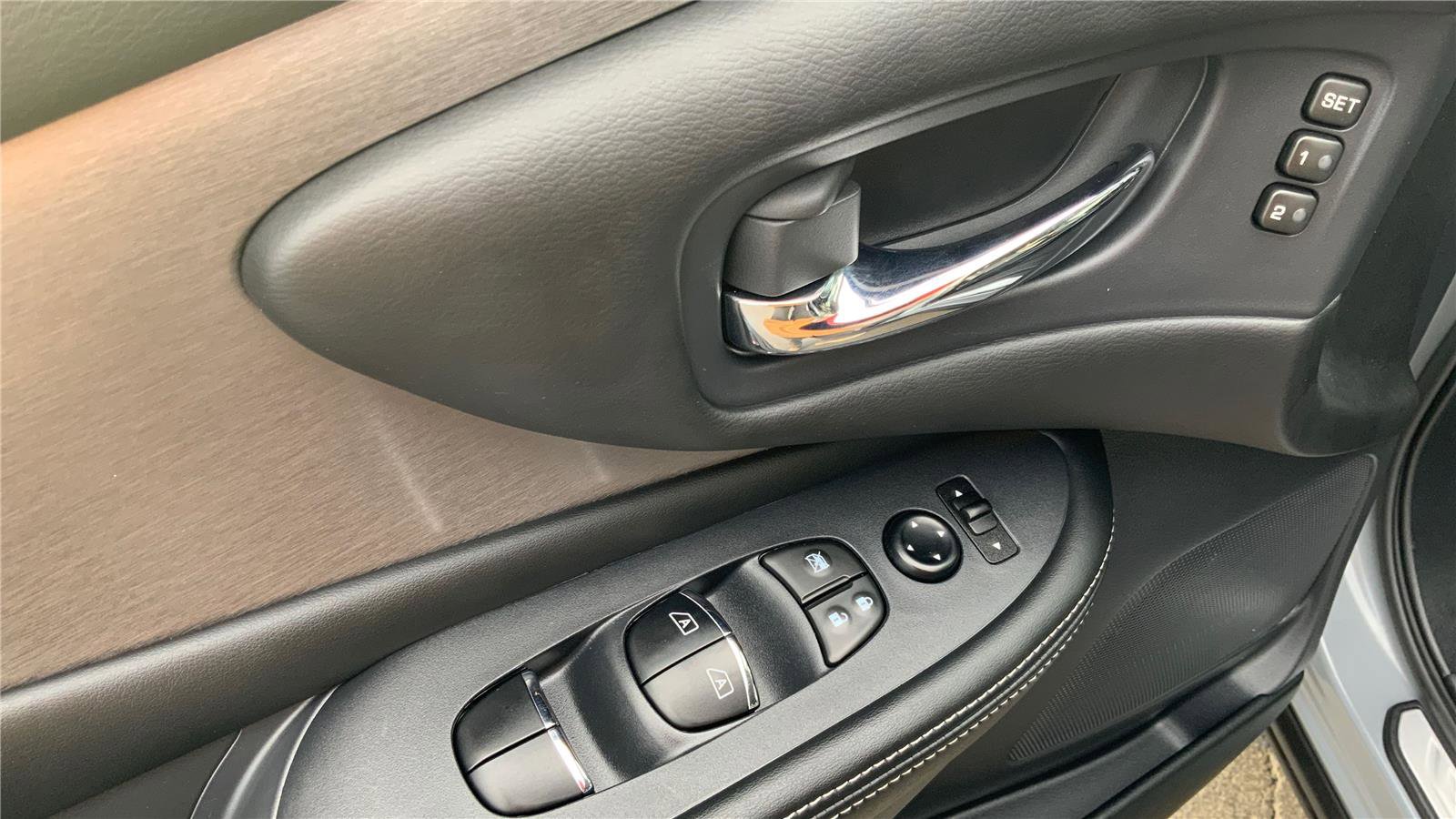 Used 2024 Nissan Murano SL image 15