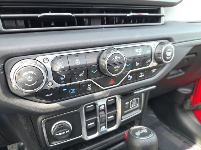 Used 2025 Jeep Wrangler Sahara 4xe w/ Safety Group image 41