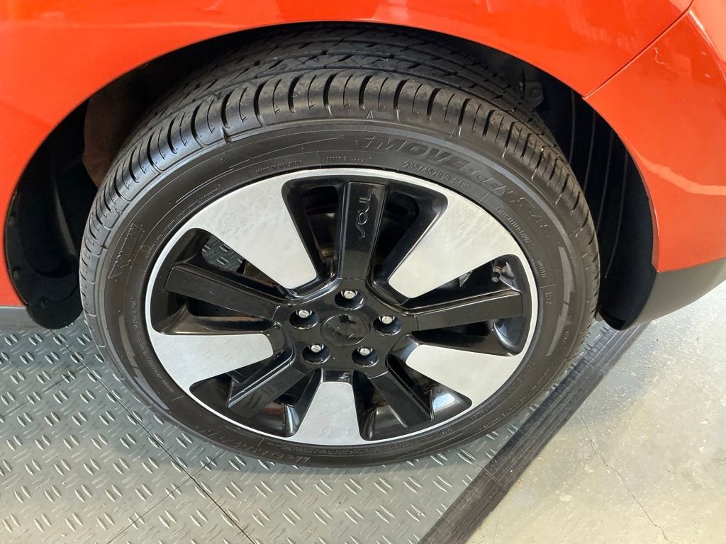 Used 2018 Kia Soul + image 39