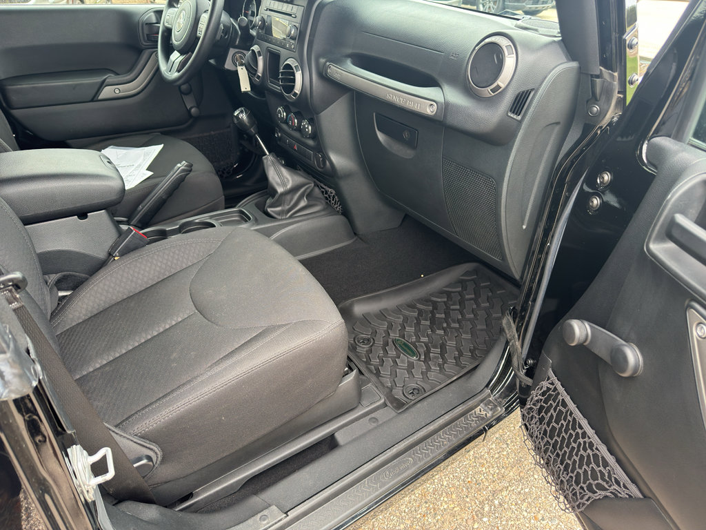 Used 2017 Jeep Wrangler Sport AWD/4WD image 26