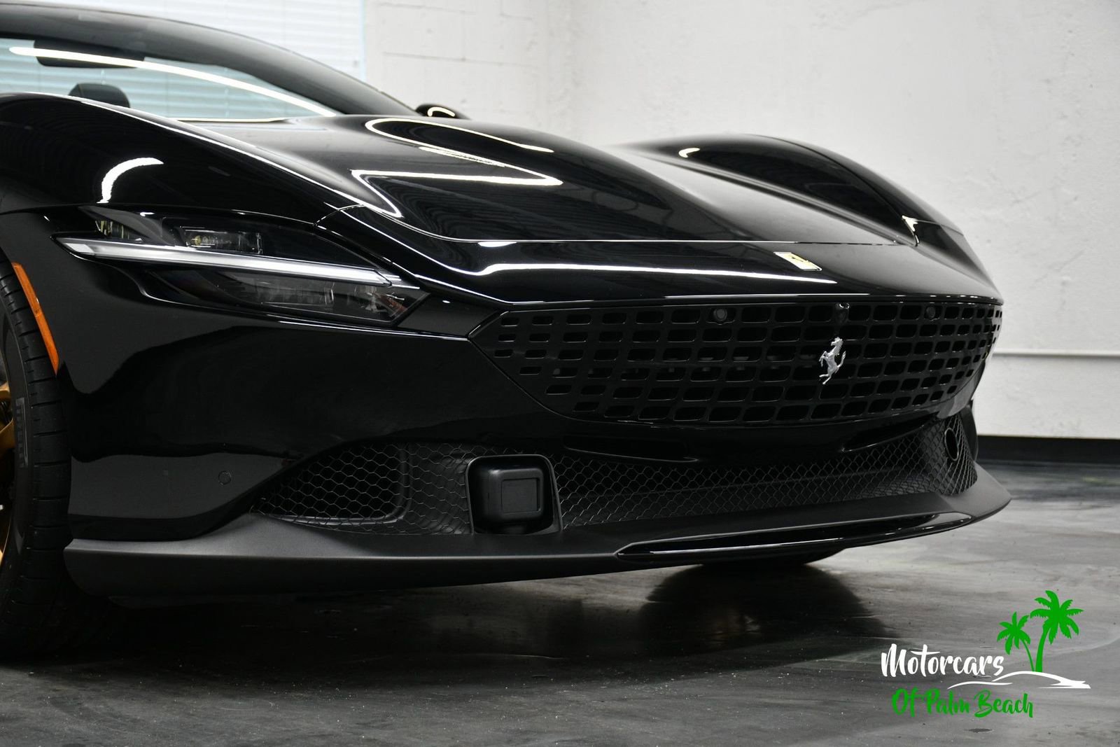 Used 2024 Ferrari Roma Spider RWD image 34