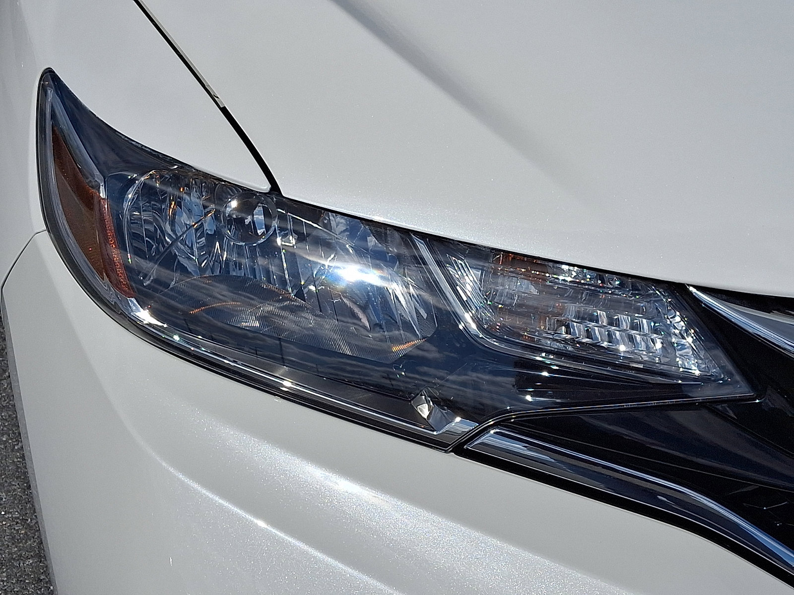 Used 2018 Honda Fit EX-L image 9