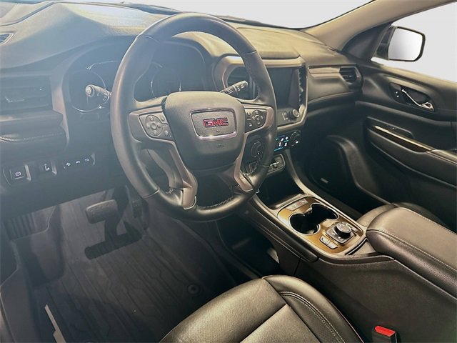 Used 2023 GMC Acadia AT4 w/ Technology Package image 16