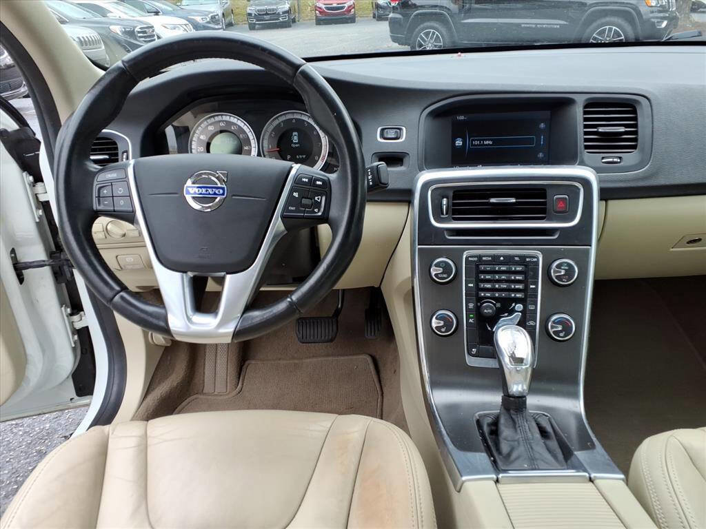 Used 2013 Volvo S60 T5 image 13